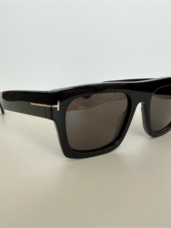 NEW!!! Tom Ford unisex Fausto sunglasses TF711 01A Authentic main image 6